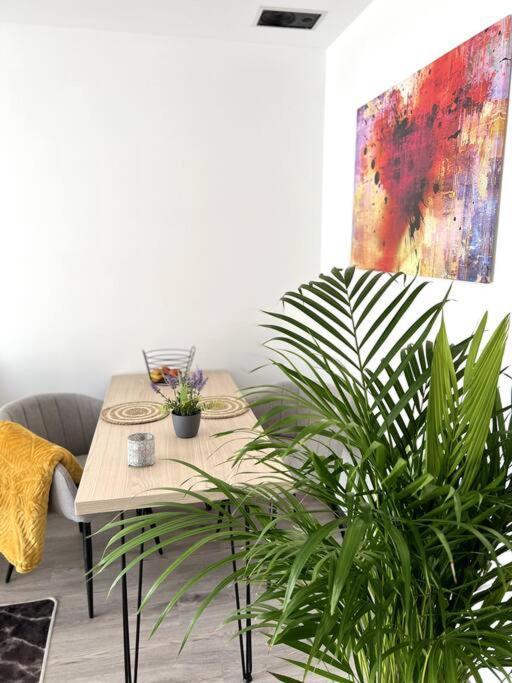 Superbe Appartement Lumineux Avec Parking Gratuit Wintzenheim Eksteriør billede